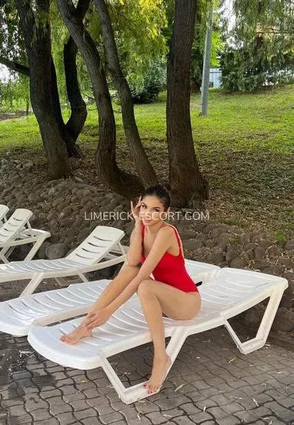 Limerick escorts Caitlyn — 1