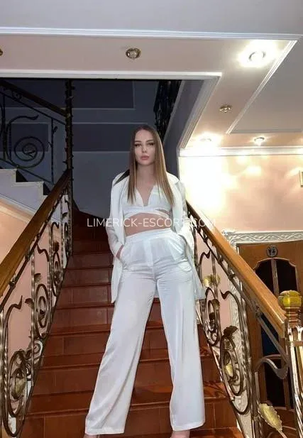 Limerick escorts Maggie — 4