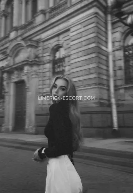 Limerick escorts Zoe — 5