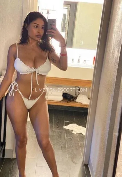 Limerick escorts Naomi — 3