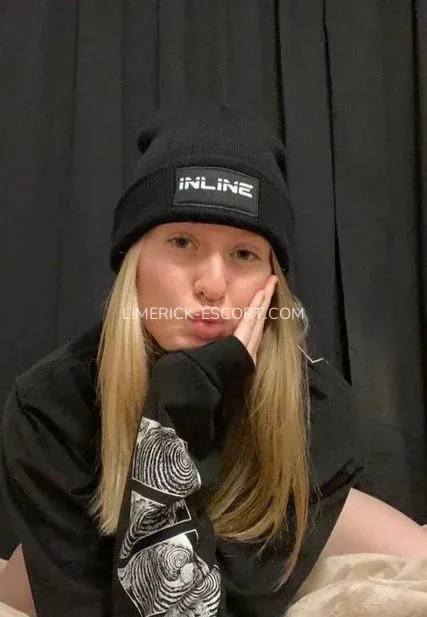 Limerick escorts Ulla — 3
