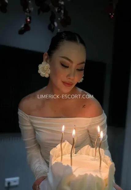 Limerick escorts Emilia — 4