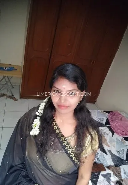 Limerick escorts Abril — 1