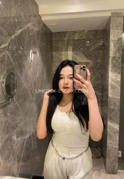 Limerick escorts Aliyah — 4