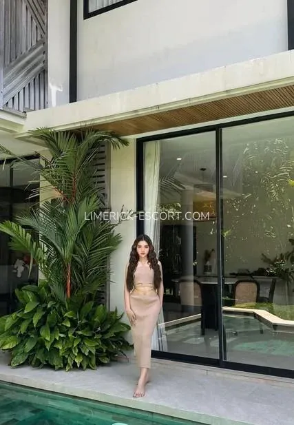 Limerick escorts Camryn — 4