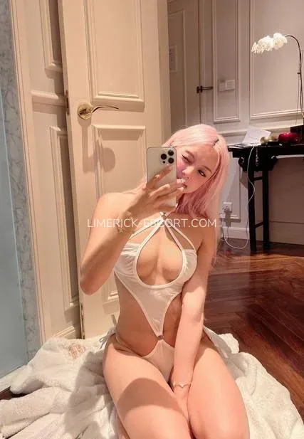 Limerick escorts Andrea — 4